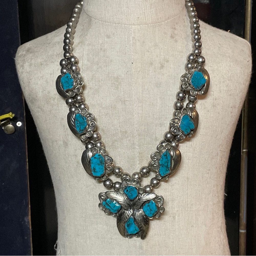 Southwestern Style  Nickel Silver Necklace With Faux Turquoise 20-21 Inches